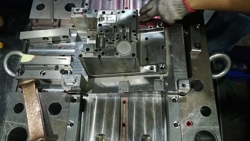硅胶模具耐老化性能：关键参数解读与对比